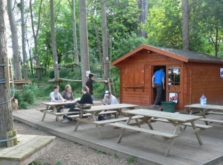  Terraza del parque Beauregard Aventure 